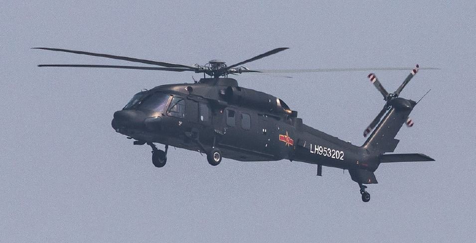 Z-20 汎用ヘリ」 中国陸軍の新型汎用ヘリ。かつて運用されていたS-70