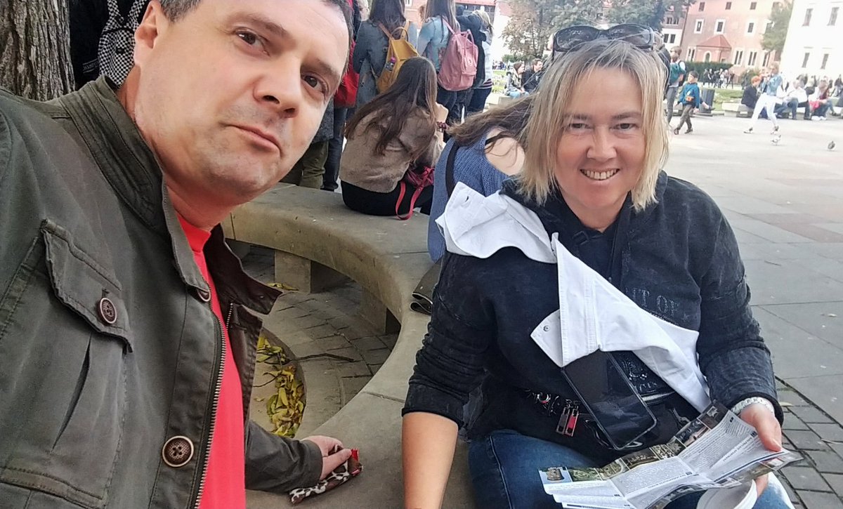 Wir bei <a href="/StiefConsulting/">Stief Consulting</a> haben für etliche Tage den technischen Tellerrand hinter uns gelassen, und beflügeln unseren Geist mit Kultur. Heute z. B. verschiedene Führungen und Museen auf dem Krakauer Wawel. #worklifeblending #wawel #krakau