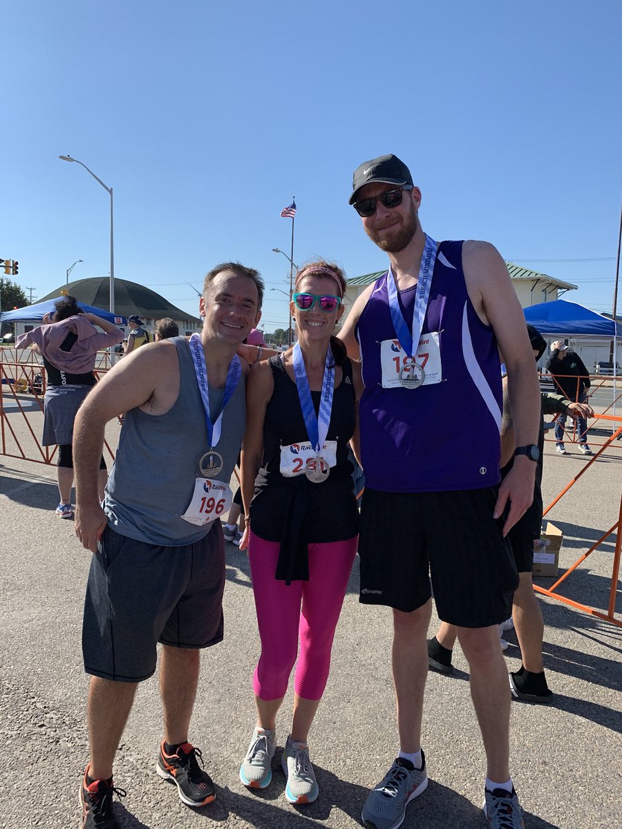 SixTenPrincipal's tweet photo. βIf you want to go fast, go alone. If you want to go far, go together.β Only able to finish my first half because of others. Thanks to @flanagan_oahs @MrsHigginsSLP Danny Dwyer and to #FitLeaders like @MistahBruno for the inspiration. #SixTenPrincipal #RunTall https://t.co/DNkC9f8OHl