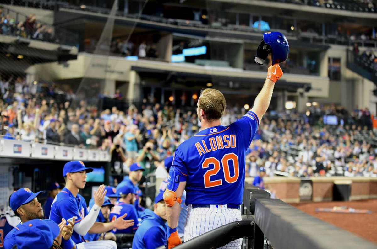 STR0's tweet photo. Cheers to this man. Thankful to have been able to witness history from an unbelievable human being. Your energy is contagious. Can’t wait to see your career unfold. Keep going bro! @Pete_Alonso20 https://t.co/b2RzBhCh9b