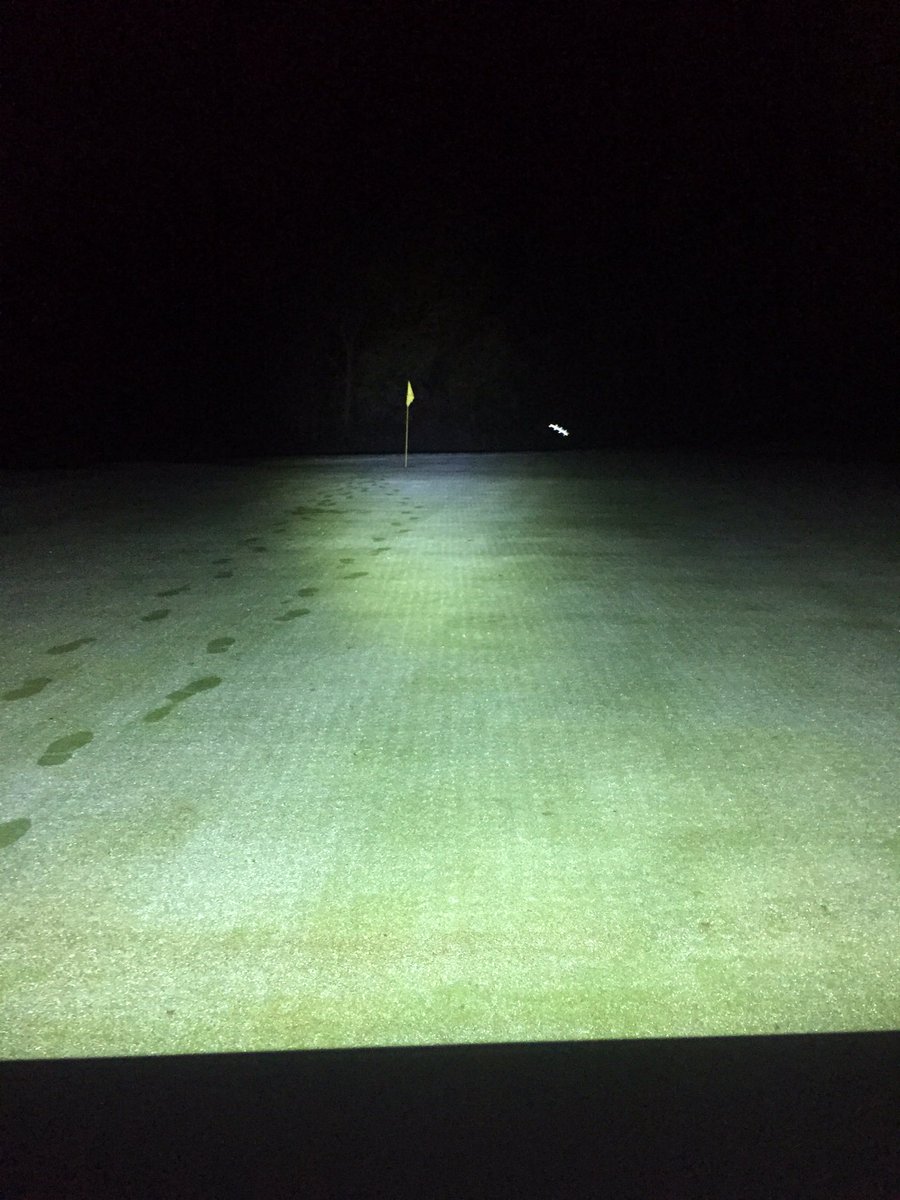 francisdmarion's tweet photo. At the time of aerification an organic 10-2-8 was applied, greens grade, in the holes to aide in recovery. Growth rate in the linear aerification holes is unreal and visible under the morning LED Zombie Light Bar. #NatureSafe #ChickenShit https://t.co/huJVOVCEcK