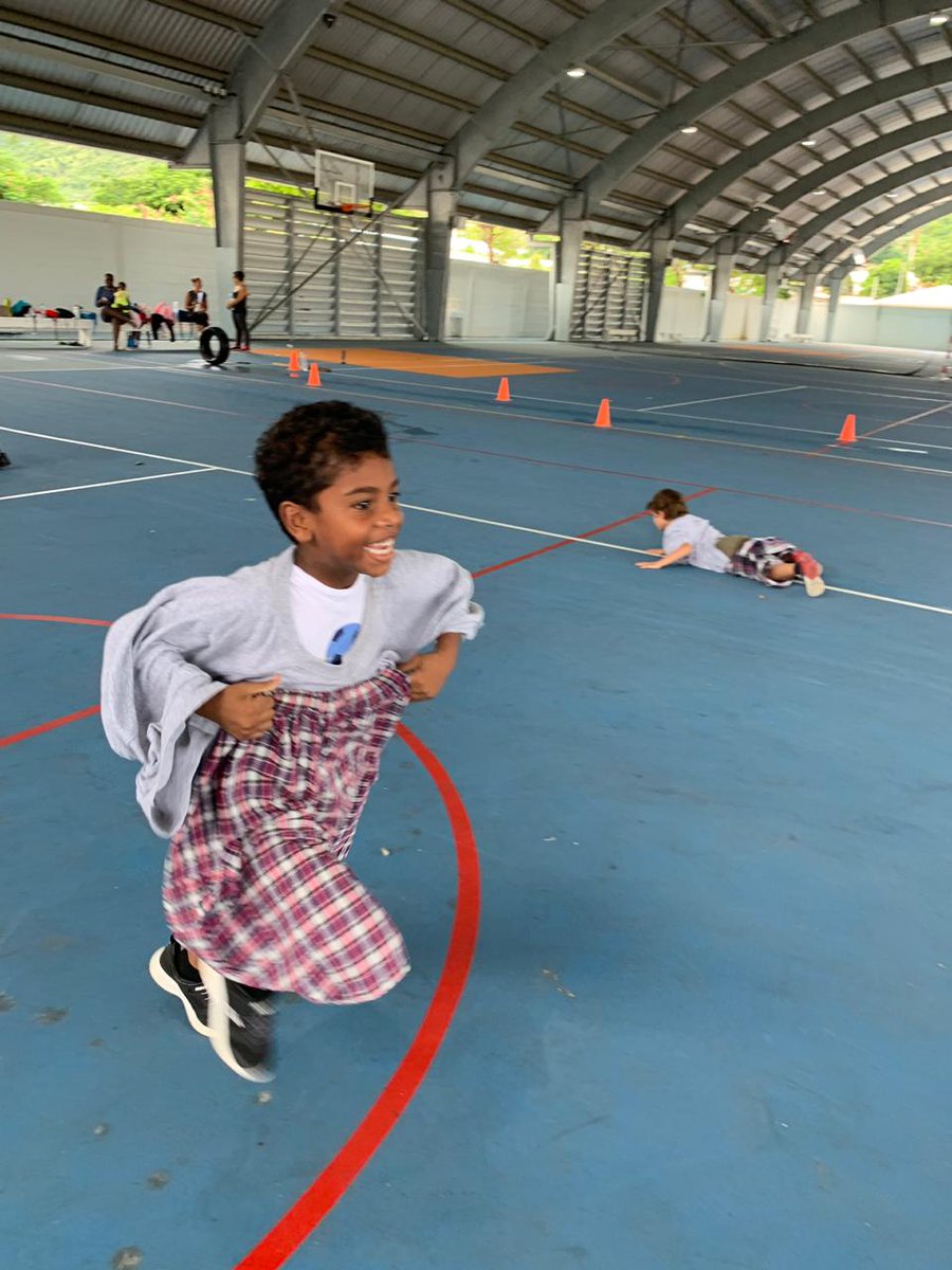 L'USEP Îles du Nord a fait sa rentrée pour la fête nationale du sport scolaire le 25 septembre.  Sur le thème des Jeux traditionnels des Antilles, une 50aine d'enfants et parents, encadrés par des enseignants motivés, ont découvert des jeux simples et amusants!! Merci à tous!