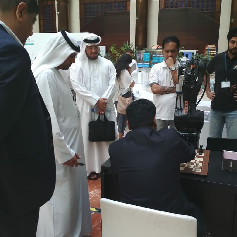 DGWorlds's tweet photo. Celebrating @Mubadala #ETS_IT_Day to introduce #Mubadala #Enterprise #Technologies #Service along with our #Futuristic #AI , #Robotics , #Automation #Applications .. #DGWorld #DGWBrain #DGW
#Dubai2TheWorld #Digitization
#AbuDhabi #Dubai #UAE .. #CafeBot #ChessBot https://t.co/U7YoUyeJSW