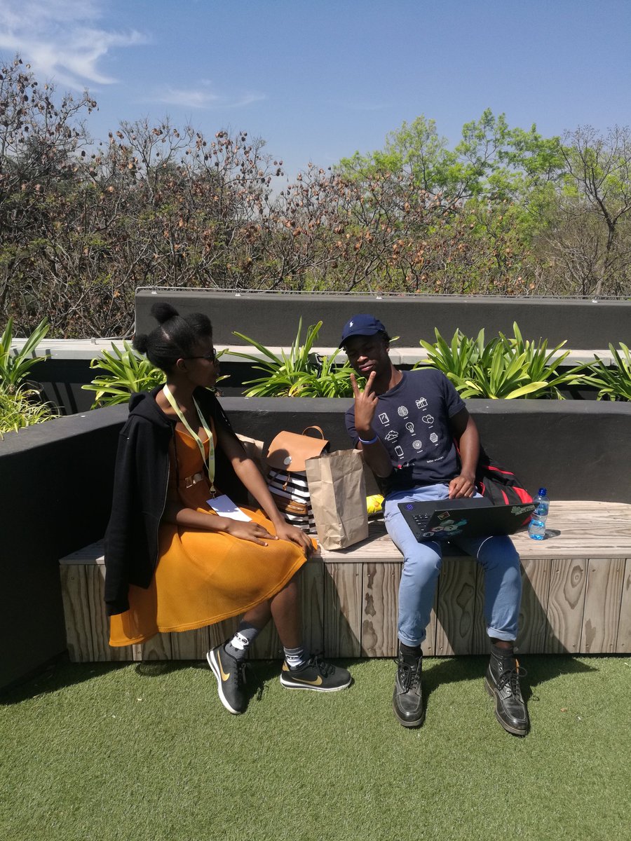 _tshwarie's tweet image. Thank you so much to the @GDGJohannesburg @GDGCapeTown  team for organising #KotlinEverywhereSA  we really had a great time and leant alot of new information.