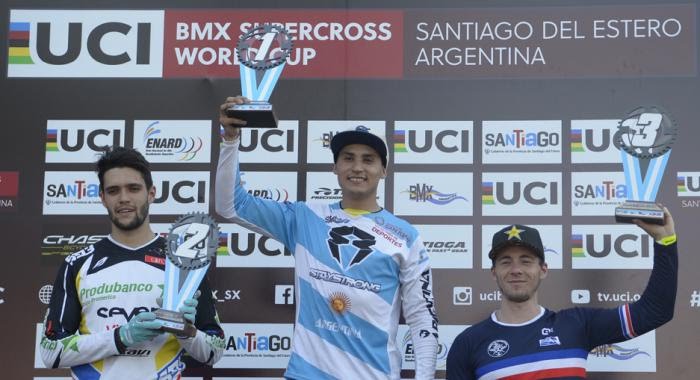 FFC (@ffcyclisme) on Twitter photo Sur la piste de Santiago del Estero 🇦🇷, <a href="/Romainmahieubmx/">Romain Mahieu</a> a terminé 3e de la 9e manche de Coupe du Monde BMX Supercross #UCIBMXSX Sur la piste de Santiago del Estero 🇦🇷, <a href="/Romainmahieubmx/">Romain Mahieu</a> a terminé 3e de la 9e manche de Coupe du Monde BMX Supercross #UCIBMXSX