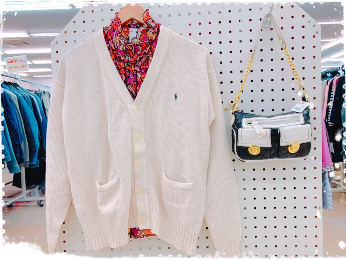 nishikaigan028's tweet photo. オススメcoordinate🌈 #RalphAbraham カーディガン
¥1290
ブラウス
¥580
バッグ
¥580
#古着女子 #古着コーデ #古着 #古着屋西海岸 #お洒落さんと繋がりたい #ファッション #熊本 #八代 #フルジョ #フリクロ https://t.co/6Av7Kv3pIo