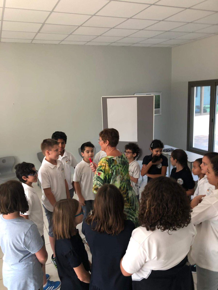 DisSharjah's tweet photo. Project to strengthen the class community... against mobbing and bullying... #diss #giss #bullying https://t.co/F0TsN3ZHk2
