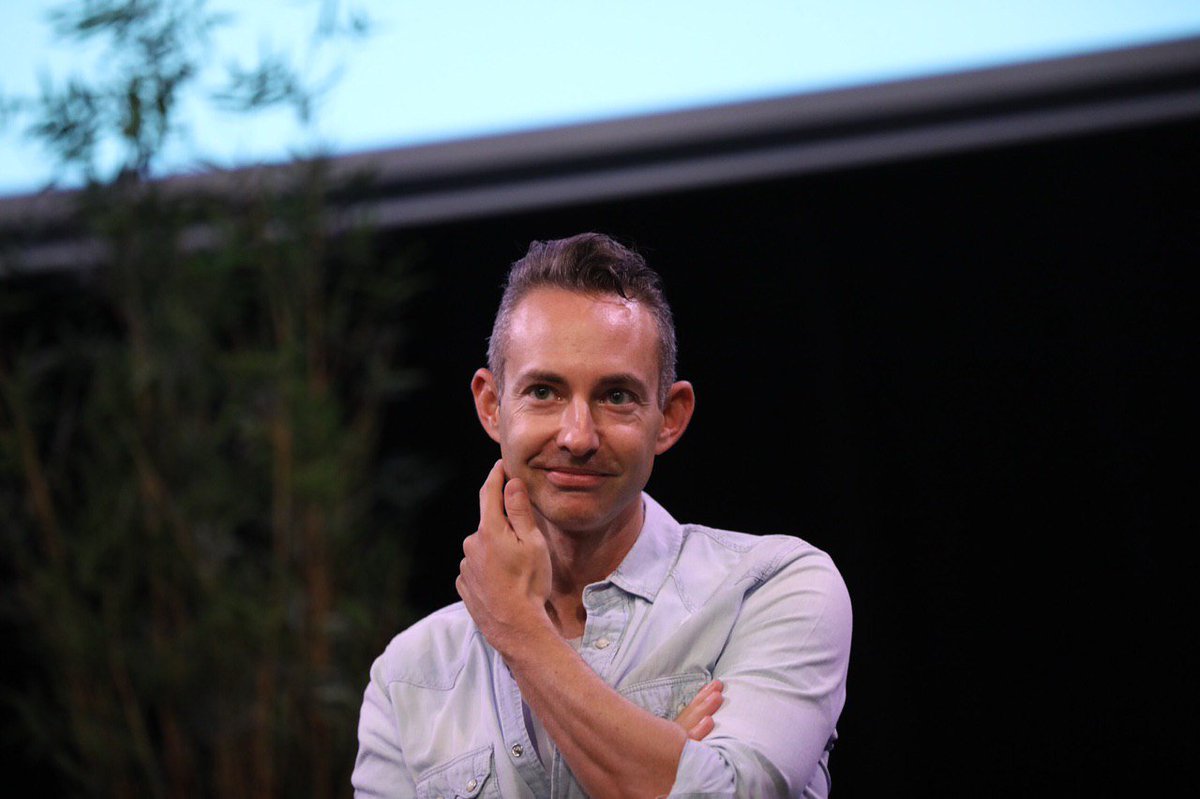 GenerationsMvt's tweet photo. « Regardons un seul instant ce que cela donnerait si on perdait. Ne perdez pas de vue les images de #Zemmour hier et diffusé en direct. Cela en dit long sur le paysage politique de droite qui est face à nous » 

— @IanBrossat, porte-parole du @PCF https://t.co/5bDaQ5XNpZ