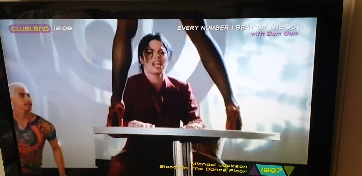 TheRealKCP's tweet image. Good news #MJFam 🙏🏽, we finally starting to see #MichaelJackson videos back on air in the UK! This one was Clubland TV showing best of the 90s.🇬🇧 📺 🎶

#MJInnocent
#MJSquareOne
#MJ