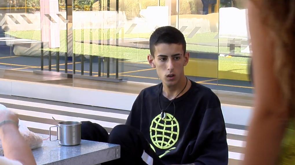 ¿Qué te parece El Cejas como jefe de la casa?

🔄 No me gusta nada
❤️ Lo hace genial

bit.ly/2lSo9NA #GHVIP29S