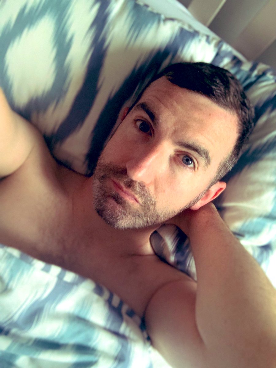 pendo86's tweet image. I’ve been asleep for over TWELVE HOURS! I’ve only just woken up. I’m not planning on getting out of bed just yet though, I might just stay here for a little longer! ☺️
#LieIn #Sleepy #GoodSleep