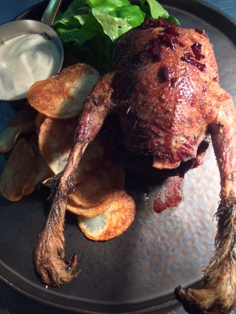 TheHambrough's tweet photo. Today's #SundayLunch menu...prime rib of beef & chicken platter, or IoW pork chop, or even Grouse (with supplement)...and not just meat but fish and veggie choices too...call 01983 856333 to book...#fabviews #IoWfood #IoW #lazysunday #LoveVentnor #VisitIoW https://t.co/ecTfLeqmpF