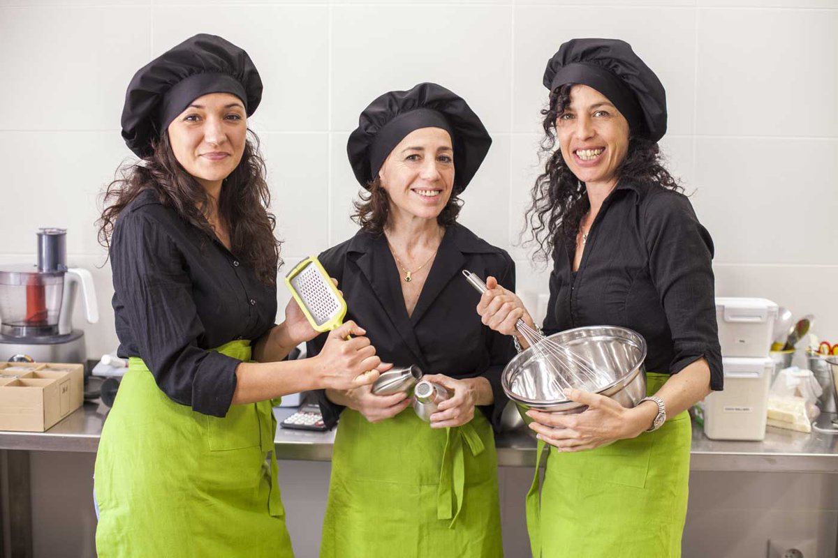 VeganCom_'s tweet photo. Otra opción para disfrutar del dulce vegano es @MamaKokore cerca de la calle lcalá, ¡no te lo pierdas! https://t.co/aZ6gHitTJg