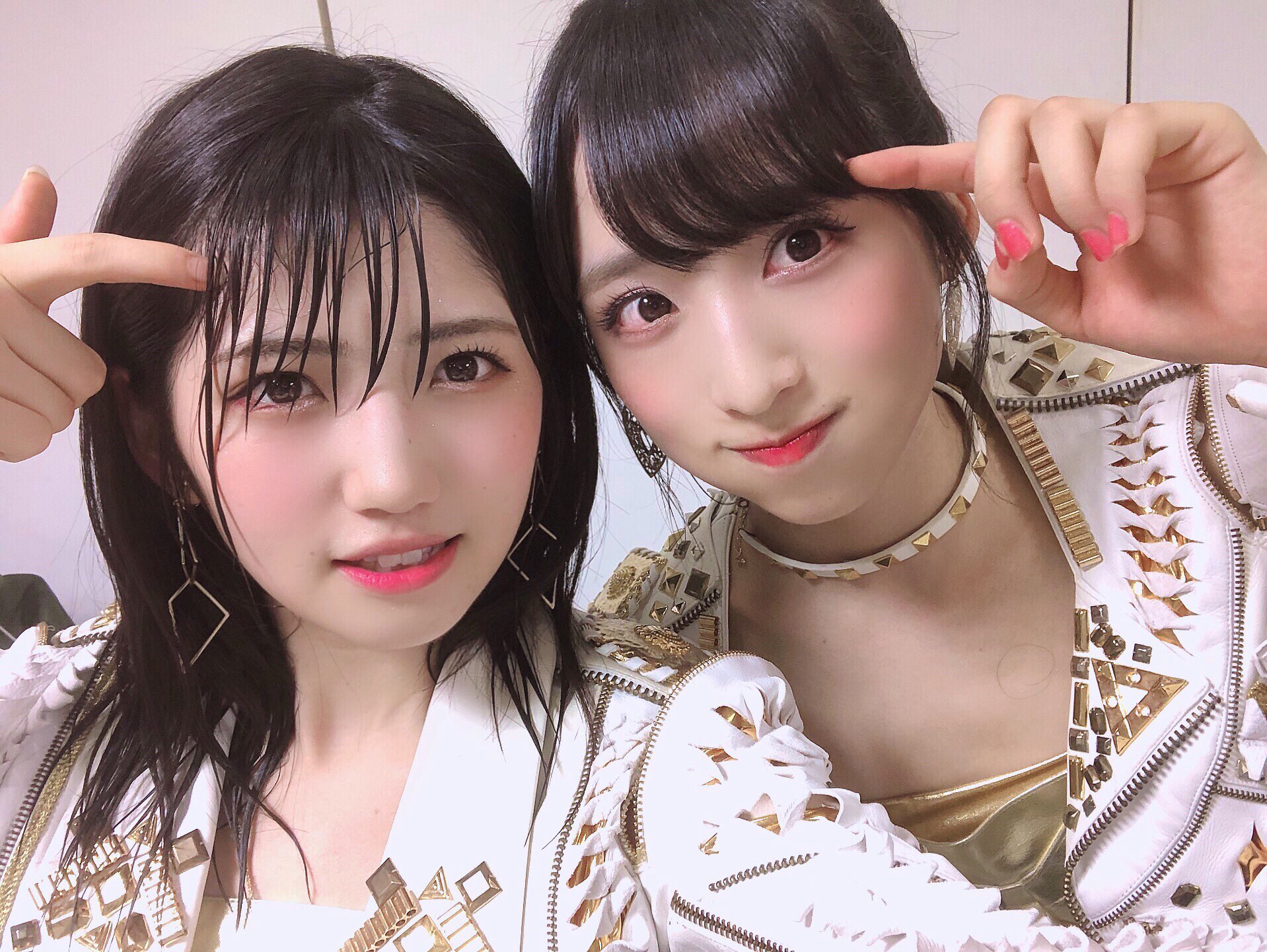AKB48の村山彩希のチェキです。 | www.sugarbun.com
