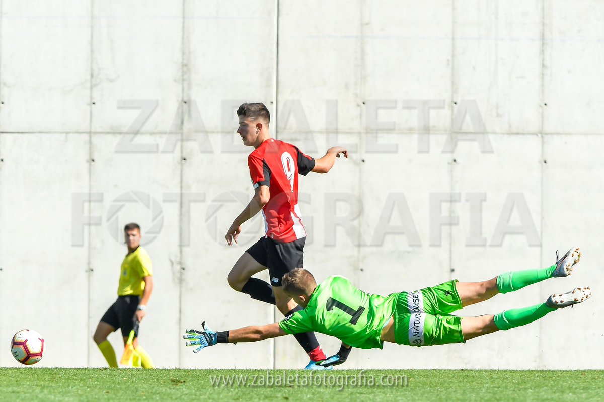 unaizabaleta's tweet photo. Victoria abultada del Juvenil A del @AthleticClub en Lezama. Dos goles de @serrano_nick10 y otros dos de @inigoloopez9 han puesto el definitivo 4-0 ante el @UDLogrones https://t.co/qg6NK0uJ1o