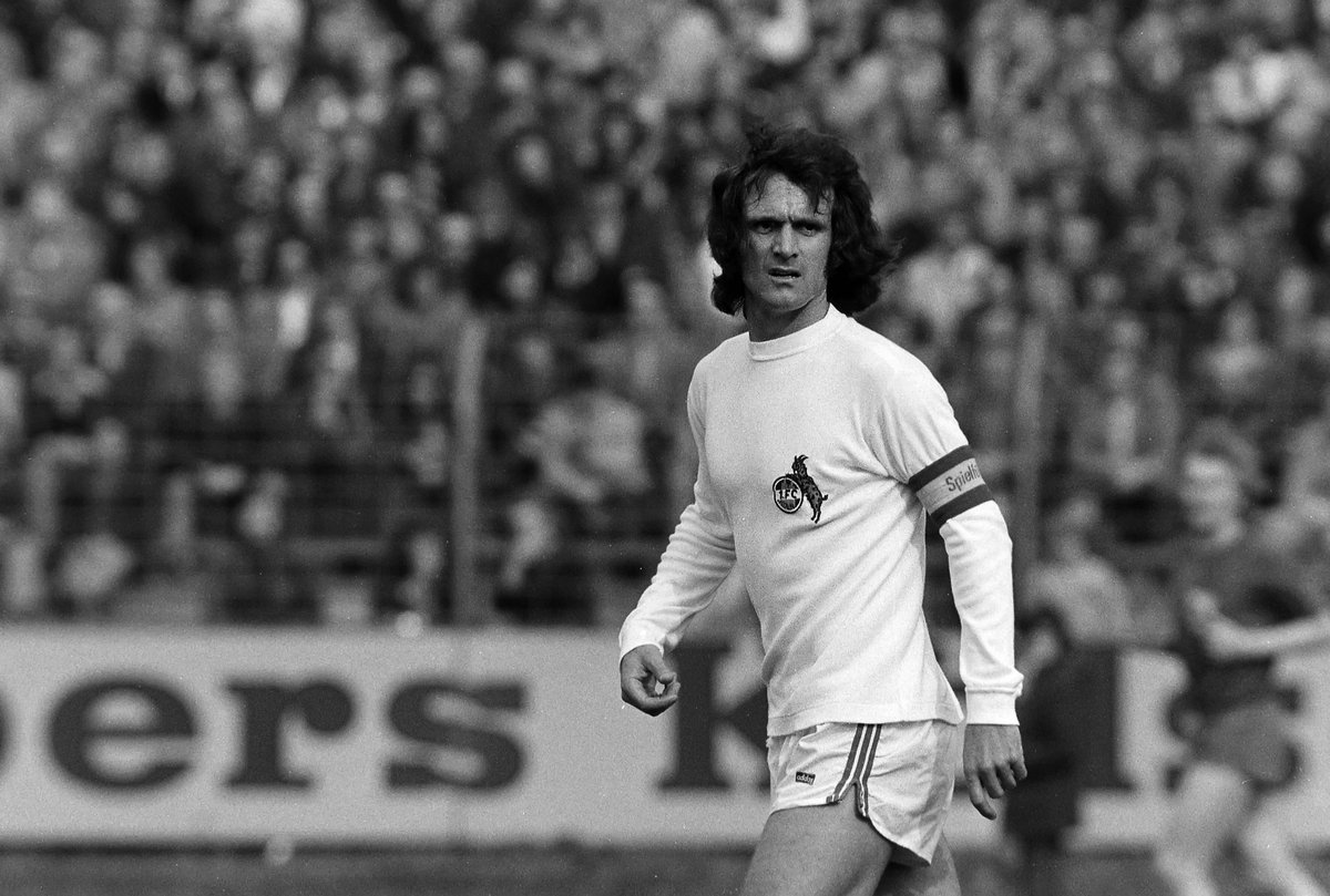 fckoeln's tweet image. 🎂Happy Birthday, Wolfgang #Overath! Die #effzeh-Legende wird heute 76 Jahre alt. 🎉 🎈