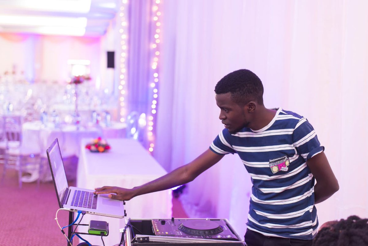 esoundsgroup's tweet photo. Link with our team for memorable experience in your event #wedding #corporateevents #gearservices #beyondsound https://t.co/aFZJHMqAsS