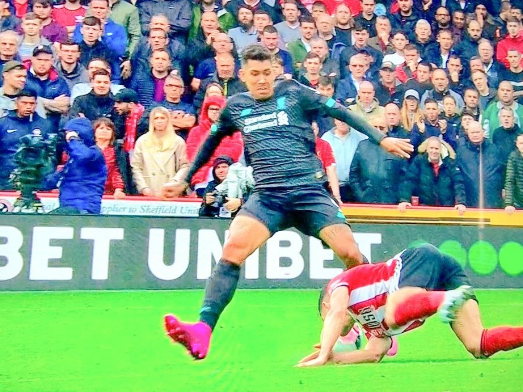 <a href="/JohnEgan92/">John Egan</a> Best diving header EVER 😲