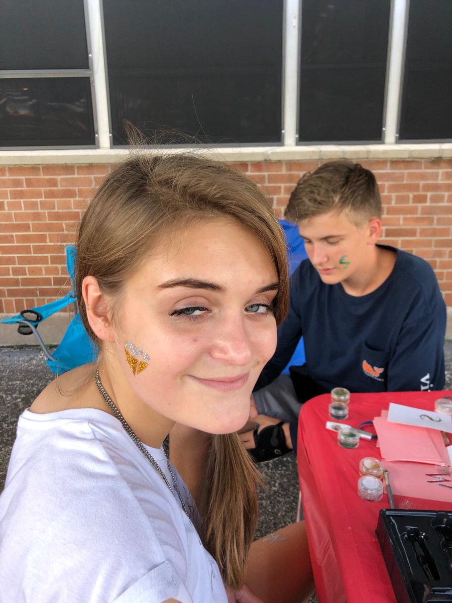 NurseSarasBooks's tweet photo. Come get tattooed at the St Christopher Bazaar! #MoveThatMountain @sccs1939 @claudiacavazos @Sarah_Fox_says https://t.co/1mrL7ZC7Bo