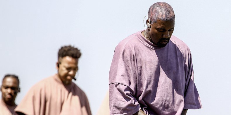 yestolesss's tweet photo. Kanye West’s “Water” https://t.co/OjDCMwf4dQ https://t.co/Kjq1QnELww