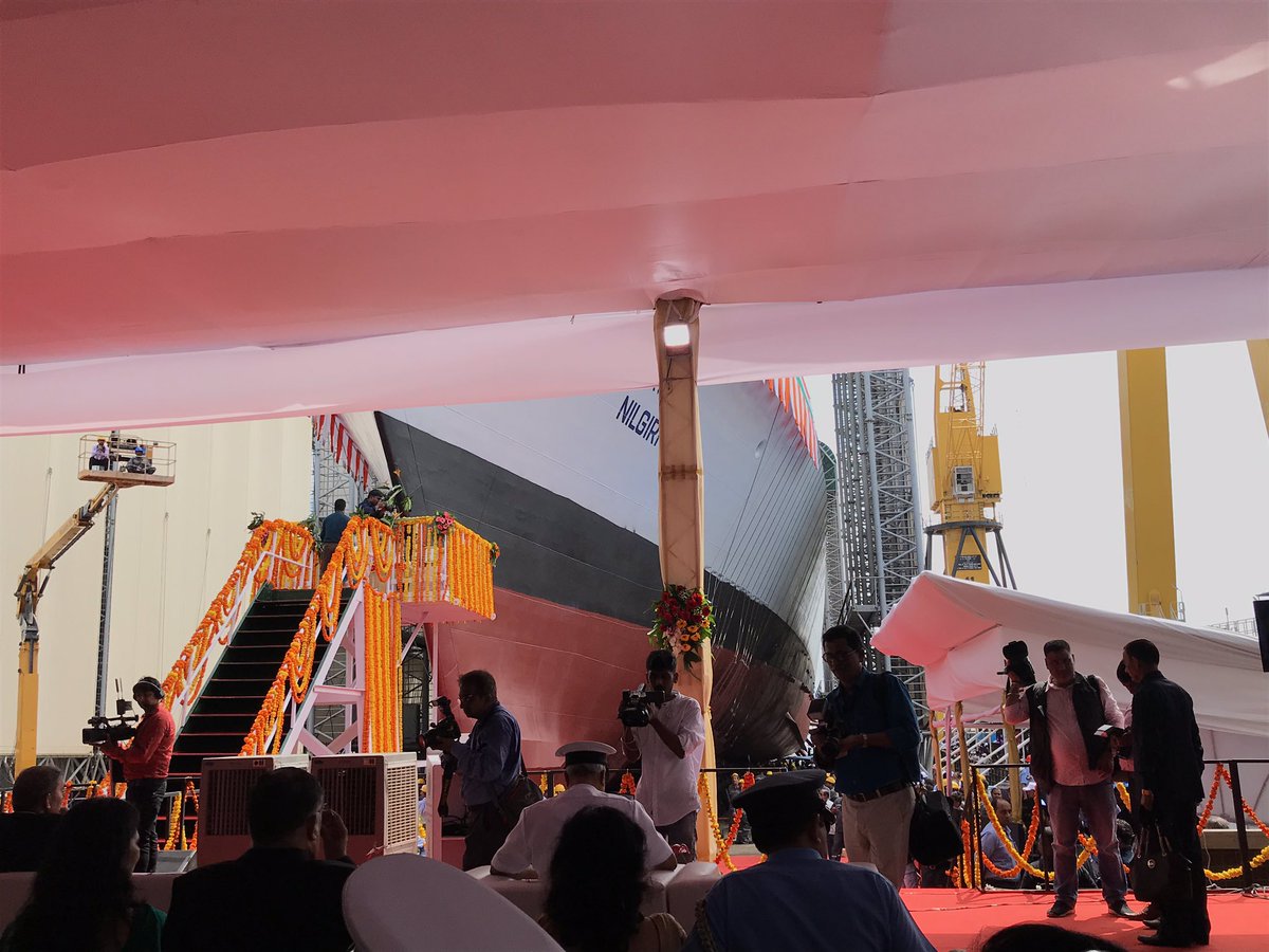 Indiarealheroes's tweet image. P17A is a project signed in 2015 to manufacture 7 of India&apos;s most advanced stealth frigates. Names:
Nilgiri (in picture) 
Himgiri
Udaygiri
Dunagiri
Taragiri
Vindhyagiri
Mahendragiri
Names of our missiles and ships are truly beautiful and unique!
#KnowYourForces #RealHeroes 🇮🇳