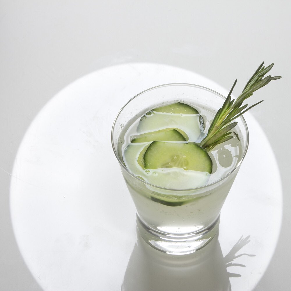 🥒 THE BEST GINS TO SERVE WITH CUCUMBER! 

We're often asked which gins pair well with cucumber, so here’s our guide to gins that we think work beautifully in a G&amp;T with a cucumber garnish.  

What would you add to the list
theginguide.com/gin-blog/the-b… #gin 🍸