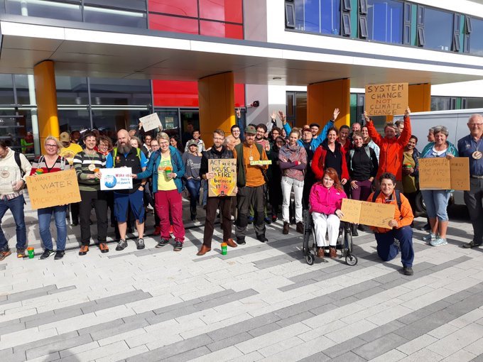Chris Loynes (@loynes_chris) on Twitter photo Pleased to be one person joining in this small protest at #EOETralee conference at <a href="/ittralee/">IT Tralee (Now MTU)</a> as part of a huge and growing global movement <a href="/UlverstonGreens/">Ulverston Green Party</a> <a href="/XRSL4/">XR-South Lakes</a> Pleased to be one person joining in this small protest at #EOETralee conference at <a href="/ittralee/">IT Tralee (Now MTU)</a> as part of a huge and growing global movement <a href="/UlverstonGreens/">Ulverston Green Party</a> <a href="/XRSL4/">XR-South Lakes</a>