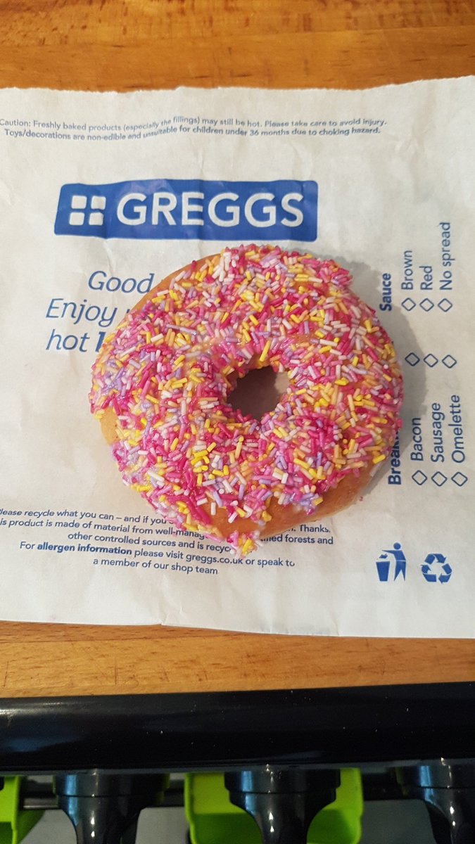 Gwicks2016's tweet photo. Finally collected my #birthdaytreat from #greggs https://t.co/hadkZ3n5T0