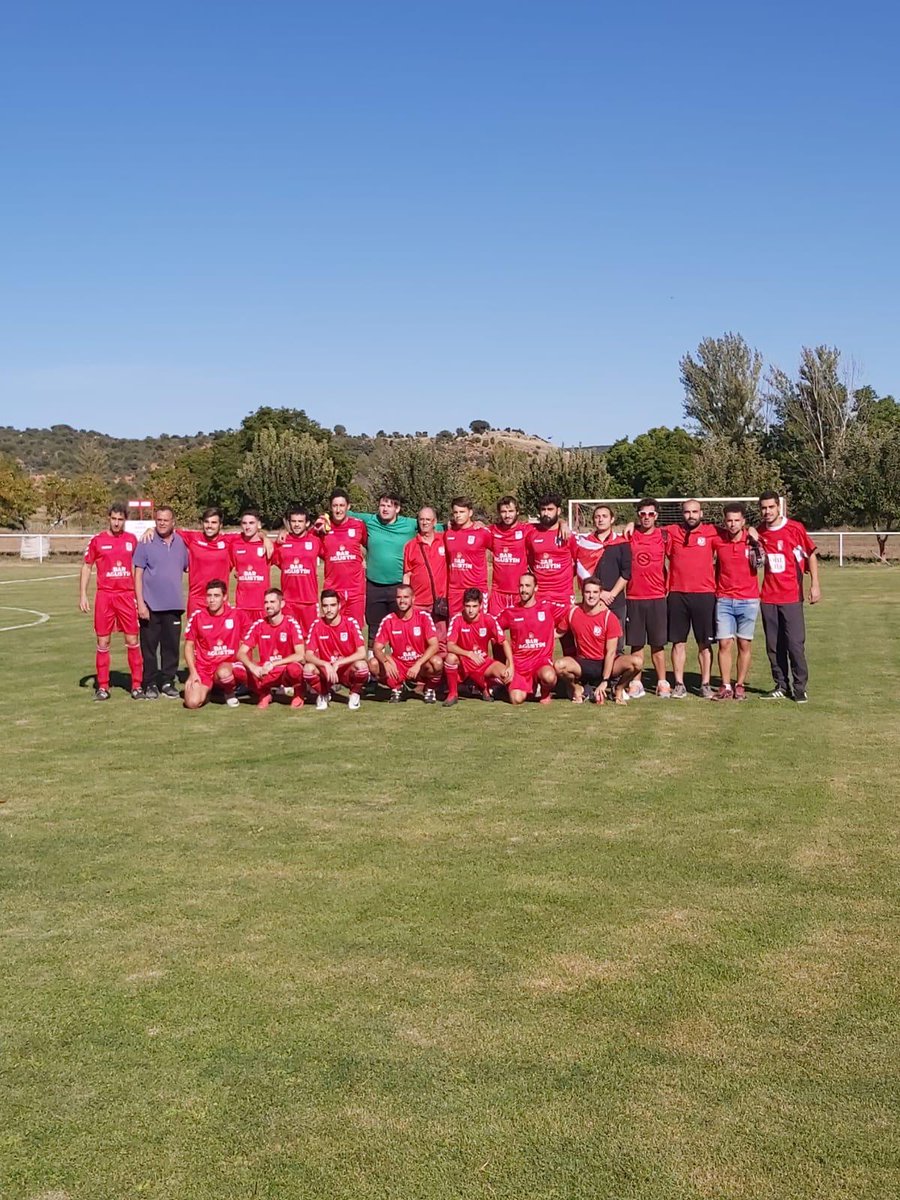 Jornada 2 ⚽⚽

Cd Mandayona 3-1 Cd Cifontino 
Goles de Lando, @AcebronJesus
y David Boli.

Gran partido por parte de nuestro equipo que terminó con la primera victoria y consiguiendo los primeros 3 puntos! El próximo sábado nos vamos a Sigüenza, os esperamos!