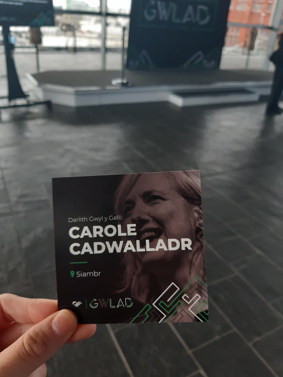 hanwo0dward's tweet image. Extremely excited to hear from the groundbreaking Journalist @carolecadwalla, at Gwlad today.  #GWLAD #Devolution20 #Cardifftrained