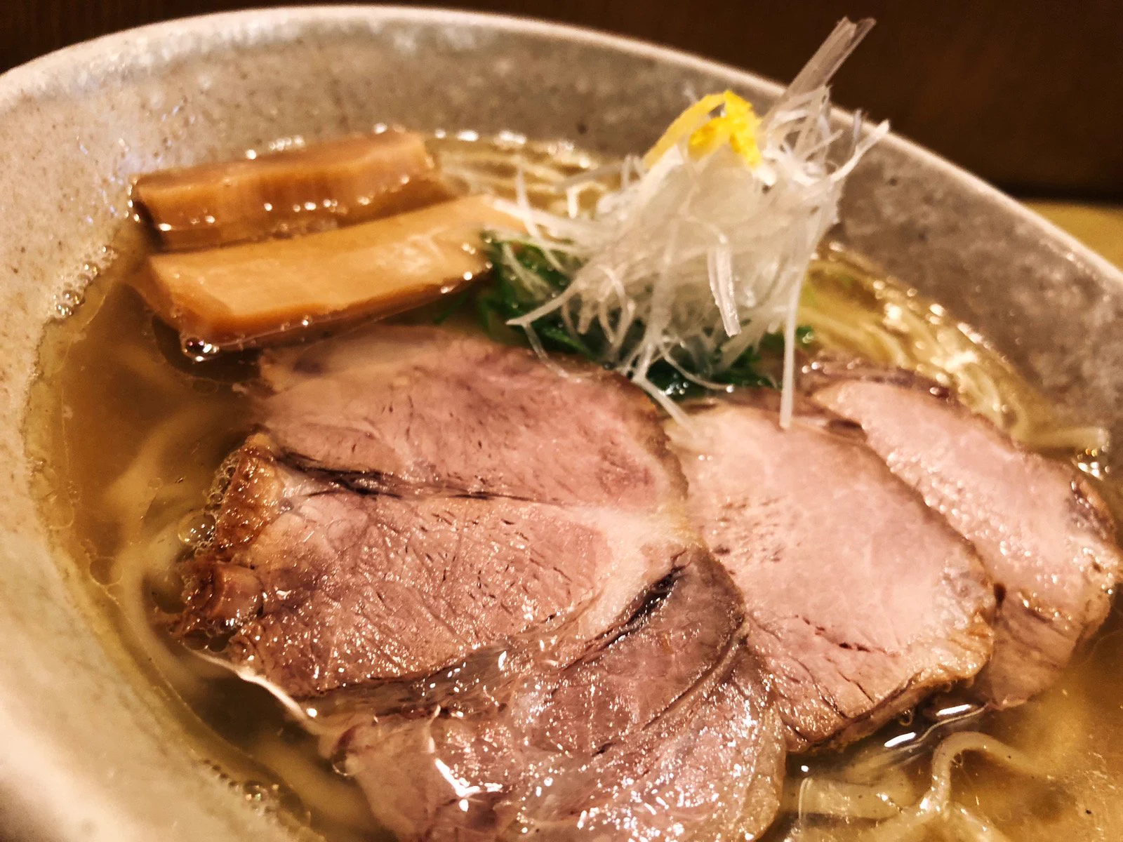 京都に行ったらこれを食べるべき！？「山崎麺二郎」の塩ラーメンが美味しそう！