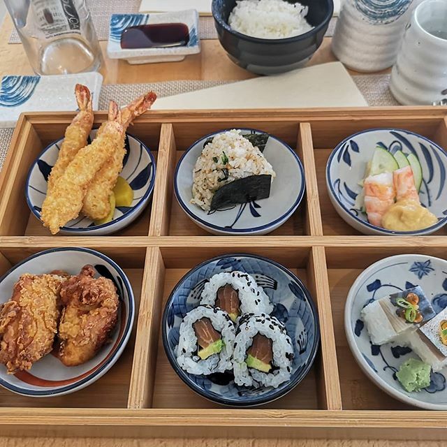 Chicon_Choc's tweet photo. Testé et adoré @izumi.lille
.
Depuis le temps qu'on m'en parlait !
.
#food #foodporn #foodie #foodlover #chiconchoc #lille #homemade #faitmaison #comfortfood #nothealthy #lillemaville #ilovelille #love #instadaily #restolille  #zerowaste #jap #sushi #maki https://t.co/p4jdF4wgTl https://t.co/aQ9HSTHUAT