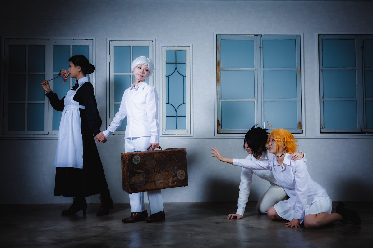 cosplay＊約束のネバーランド

 『在りし日を思う』

エマ めいちゃん<a href="/meimeimeicos/">め〜こ</a> 
レイ 元さん@GEN_91_ 
イザベラ 橘人さん<a href="/kttslowslow/">橘人</a> 
クローネ きのこさん@kkinoko_mmd 

カメラさん モチさん<a href="/womochitter/">モチ👾</a> 
#0928GF併せ