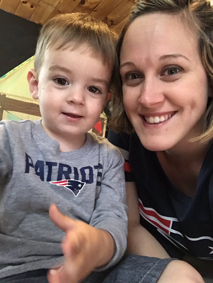 AlexandraaaLee's tweet photo. Ready for the @Patriots today 🤗🏈 #Patriots #littlefan https://t.co/zt6FoJlcsf