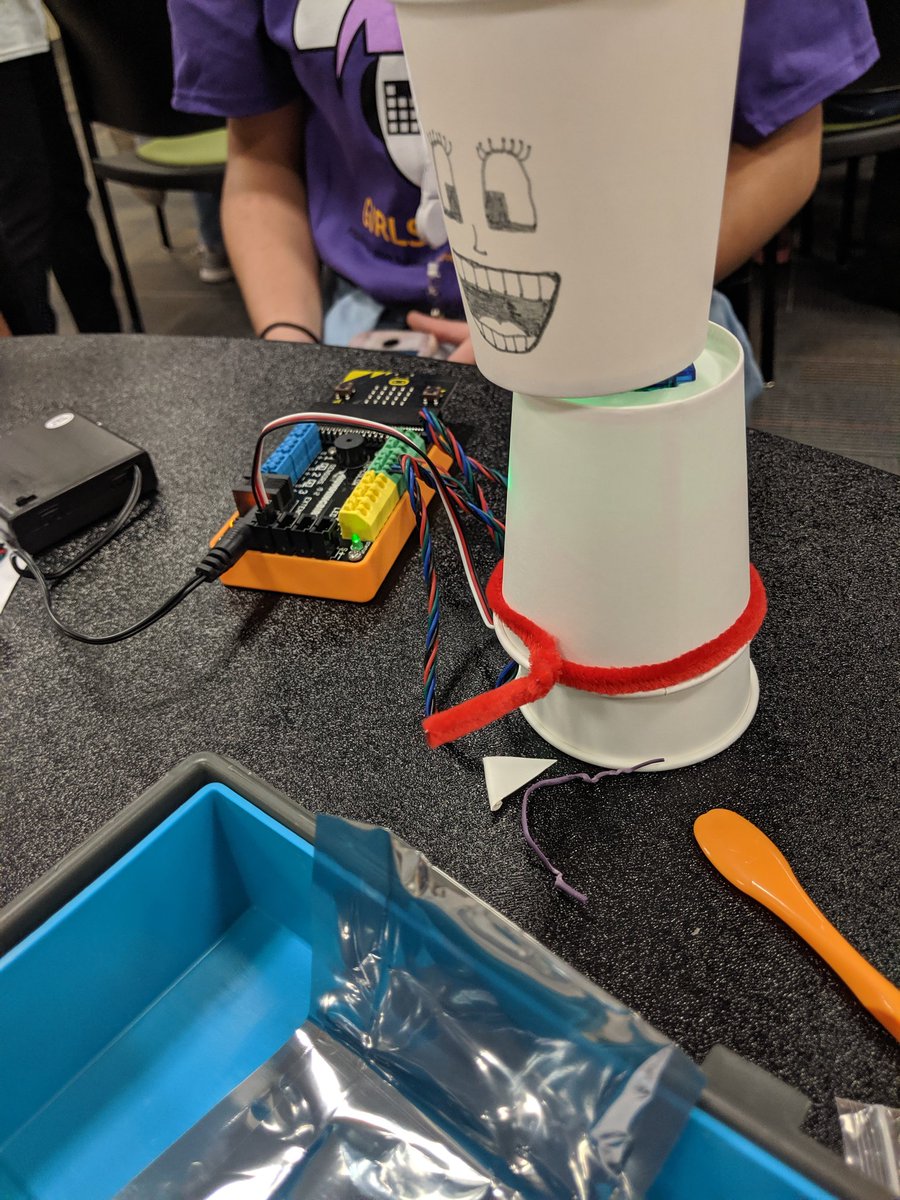 kswilkens's tweet image. The robot design &amp;amp; prototyping work done by the young women at #AWSGirlsTechDay was fantastic! We so need their ideas, enthusiasm &amp;amp; unique perspectives in tech. @TeenTechGirls @birdbraintech