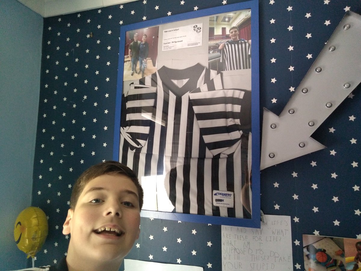 elainethedon's tweet photo. Pride of place on his wall! @RefSeanMcL your shirt all framed with the photos from Friday and his light up arrow pointing at it, he's thrilled!Looking forward to seeing you again. #seanfan https://t.co/eN3NsYPlb4
