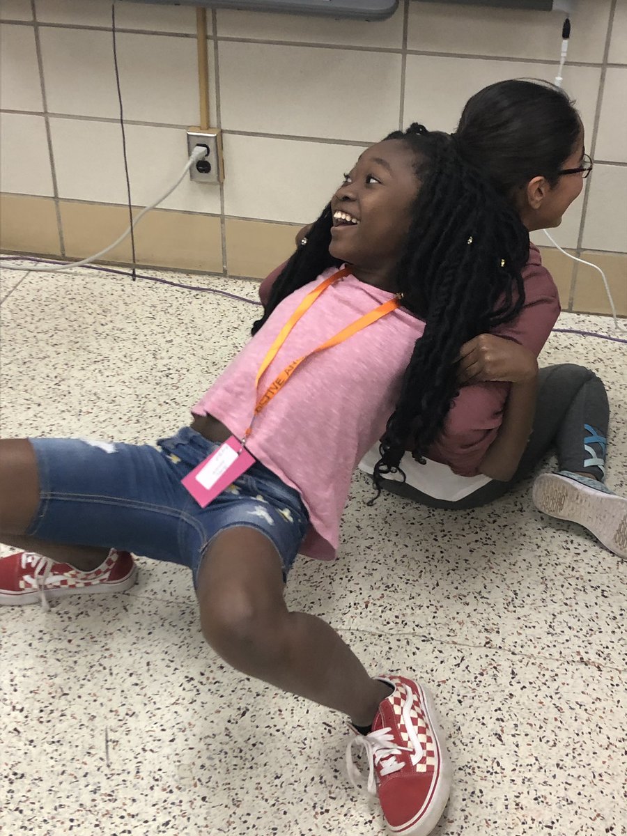 MrsMiller279's tweet photo. Our @gotrtwincities team 3 working together and having a blast!!! #pltweets #togetherwecan @PalmerLakeElem https://t.co/QzPFroYBGw