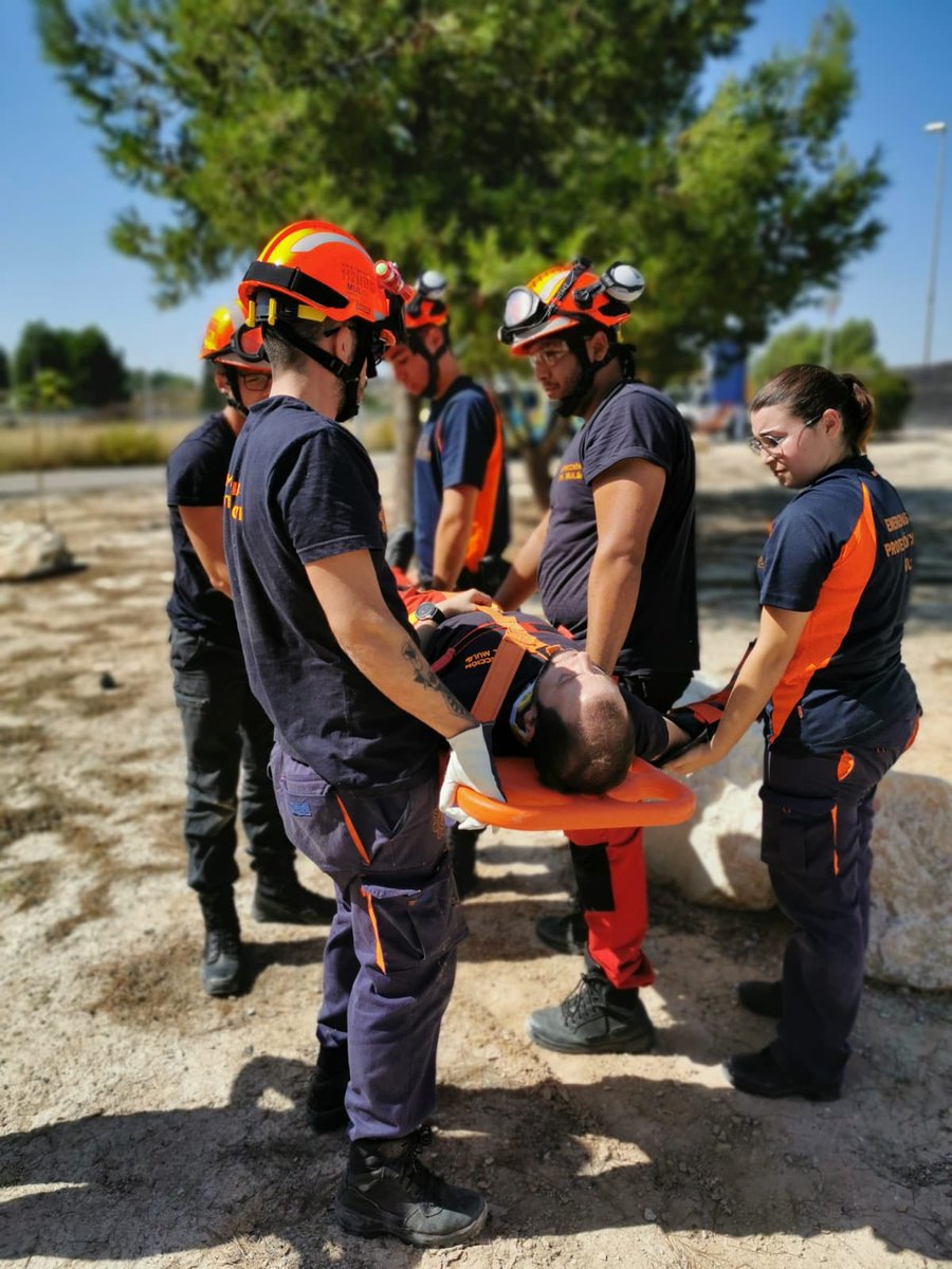 En la mañana de hoy #domingo continuamos con nuestro plan de formación #lasprotescuentan #Emergencias