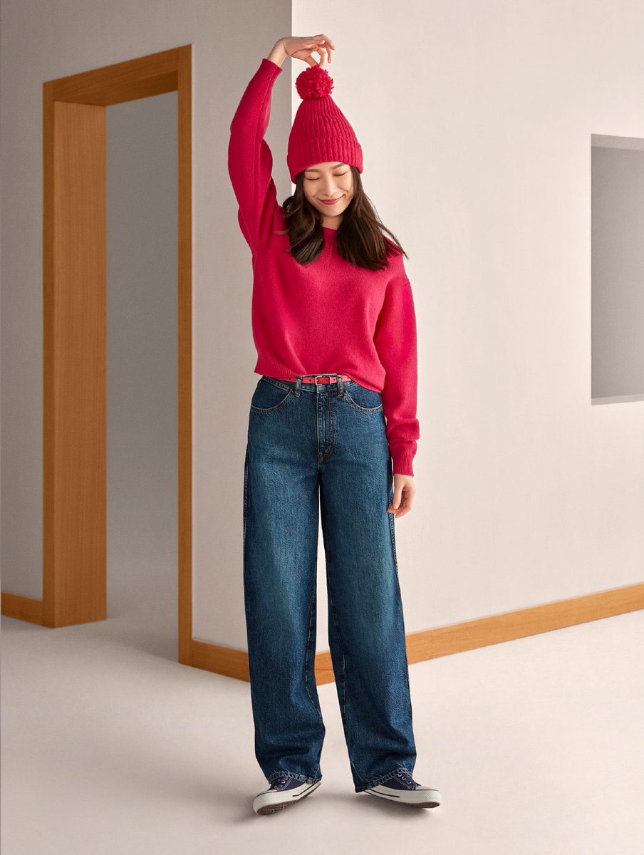 UpdatesNiNi's tweet photo. NiNi modelling Uniqlo AW19

#倪妮 #NiNi #AW19 #Uniqlo https://t.co/HZVqgVKanY