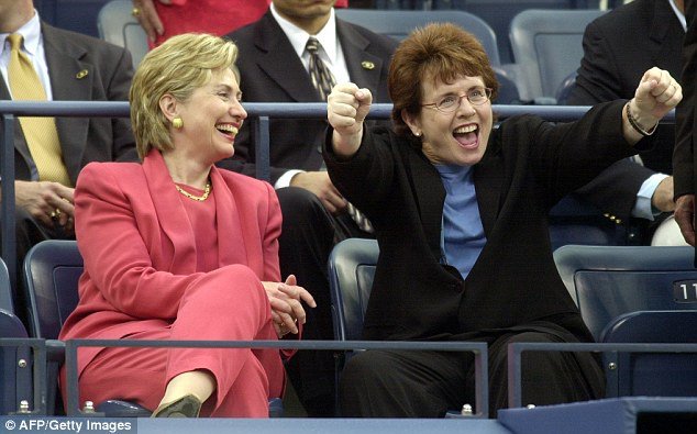 Hillary Clinton tweet media
