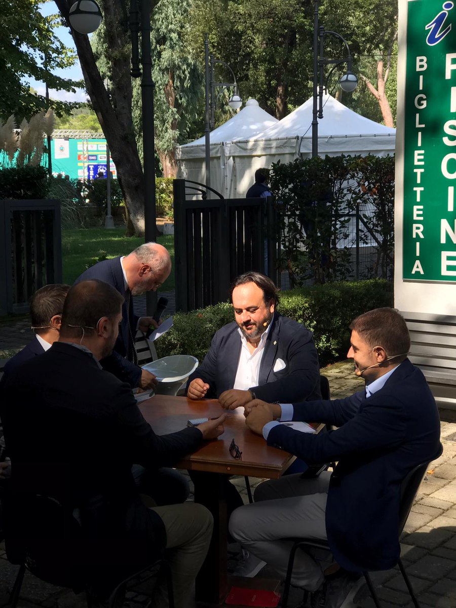 ValentinoC2014's tweet photo. #SOTTOSCOPA al @il_pfp https://t.co/6RU0wunre4