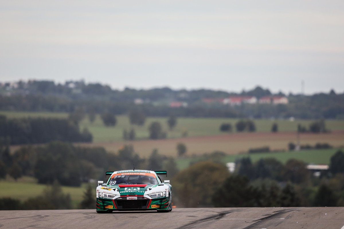 GTendurance_'s tweet photo. .@GTMASTERS finale #race 🏁 huge congrats to
🥇 3️⃣2️⃣ @kelvinvdlinde @P_Niederhauser - Driver & #Team #Champions 🏆👏
🥈 2️⃣1️⃣ @DanielKeilwitz @jimmyjeriksson
🥉 2️⃣9️⃣ #MaxHofer @mieschris
📷 #hcbRutronik #landmotorsport @Zakspeed_eu
#Raceday #OwnEverySecond #AUDI #AMGGT3 #AMG https://t.co/J2AQXGYGew