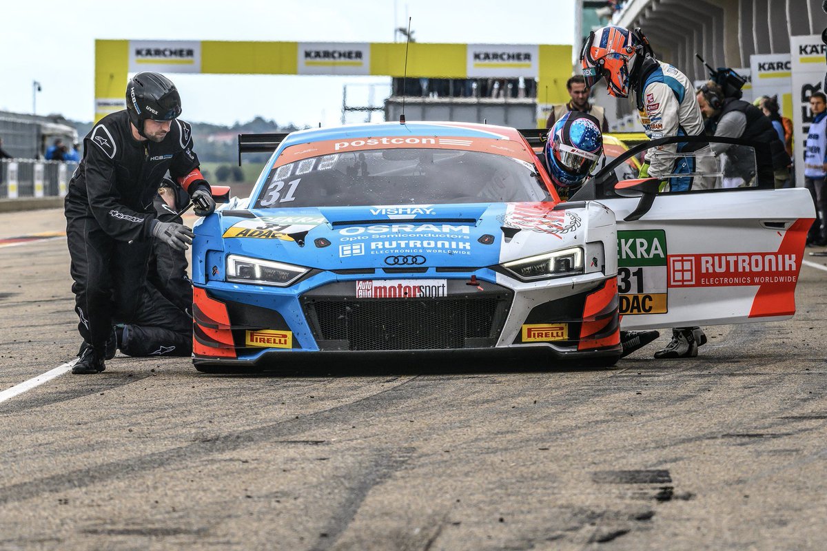 GTendurance_'s tweet photo. .@GTMASTERS finale #race 🏁 huge congrats to
🥇 3️⃣2️⃣ @kelvinvdlinde @P_Niederhauser - Driver & #Team #Champions 🏆👏
🥈 2️⃣1️⃣ @DanielKeilwitz @jimmyjeriksson
🥉 2️⃣9️⃣ #MaxHofer @mieschris
📷 #hcbRutronik #landmotorsport @Zakspeed_eu
#Raceday #OwnEverySecond #AUDI #AMGGT3 #AMG https://t.co/J2AQXGYGew