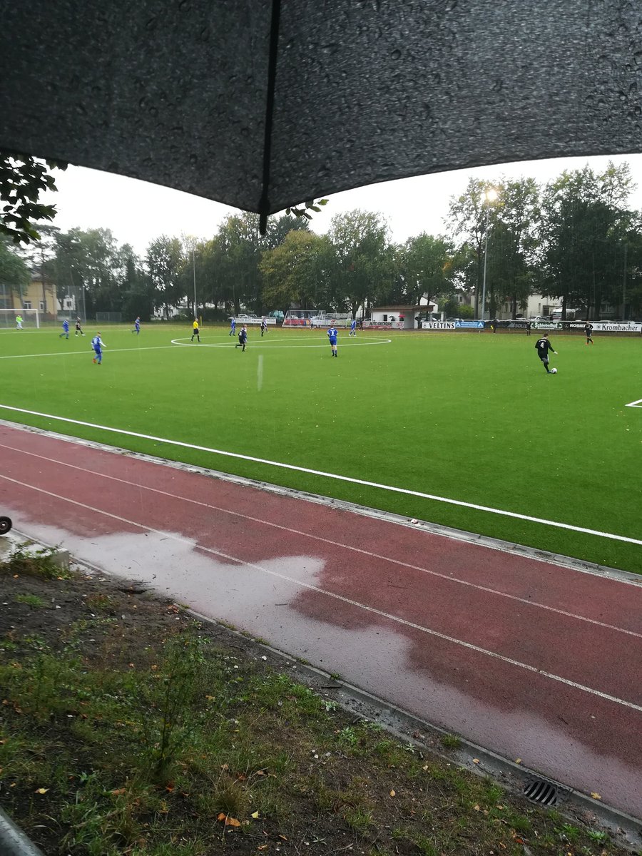 Guter_Hen's tweet photo. Fortuna vs. Jerxen /Kreisliga A Detmold #SupportYourLocalClub #groundhopping https://t.co/gk2SzrkXJ8