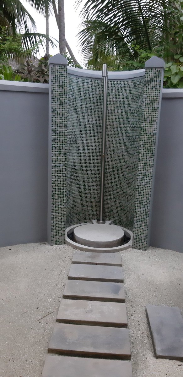 Just arrived in time for sunset at <a href="/KuramathiISLAND/">Kuramathi Maldives</a> looking forward to my next 3 days here in my 2 bedroom beach house #ttgtop50 <a href="/KuoniAgents/">Kuoni Agents</a> <a href="/fahy_travel/">Fahy Travel Galway</a>