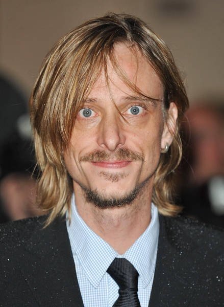 Happy Birthday Mackenzie Crook (48) 