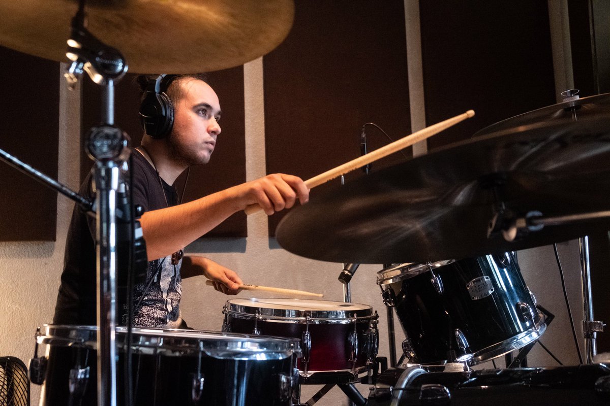 MoMontoya95's tweet photo. Studio time has been good to us!
Paradigms album coming soon. https://t.co/lh3YsIuJpv