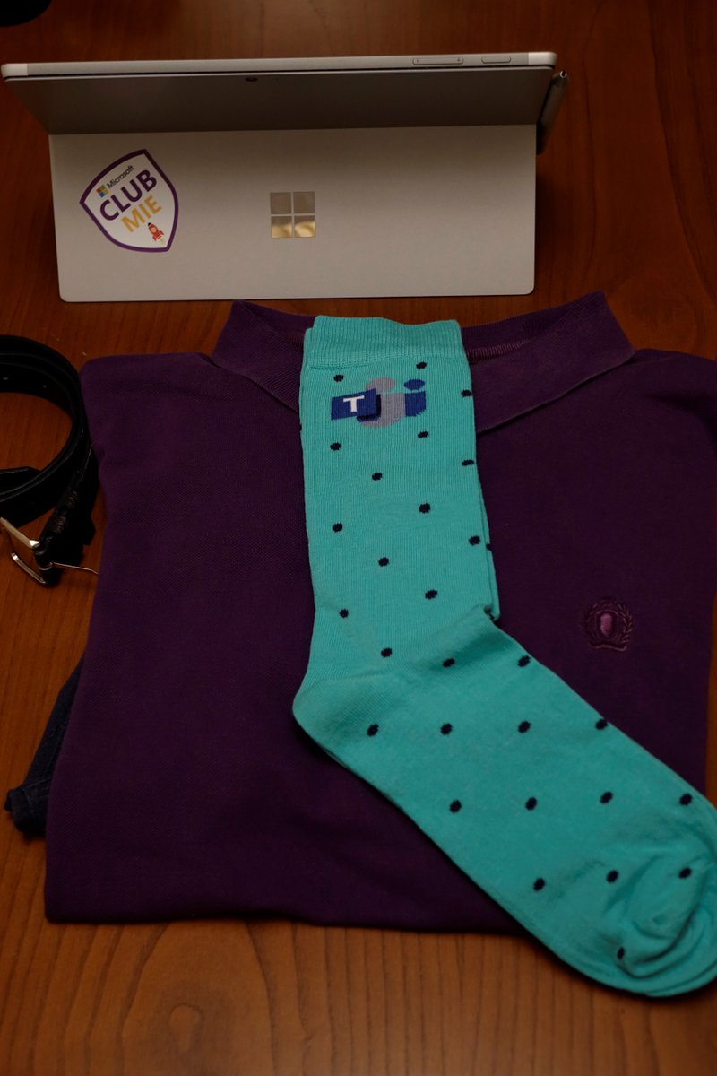 Tino_Puente_P's tweet photo. Getting ready for a new day at school with my brand new @MicrosoftTeams pair of socks #MIEExpert #TeamsRocks @leticiahb15 https://t.co/oteFLpVrCA