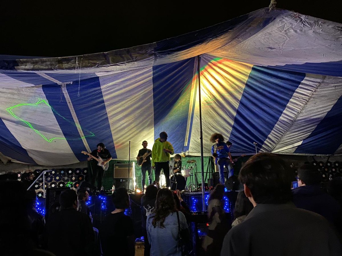 URSSbajoelarbol's tweet photo. De la hermosa noche en #Temascalpa, gracias por hacer de nuestra primera visita algo inolvidable 💚 📸 @el_produc https://t.co/bu9T1rh8jY