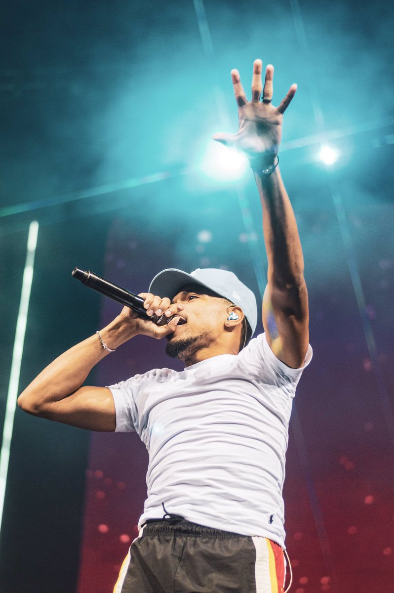 doors2paradisee's tweet photo. @chancetherapper @UnitedCenter https://t.co/Y2qPgYkRjB
